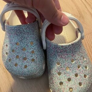 Girls glitter/confetti crocs size 6